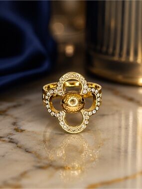 Louis Vuitton Gold Flower Ring – Size 7 | Full Set